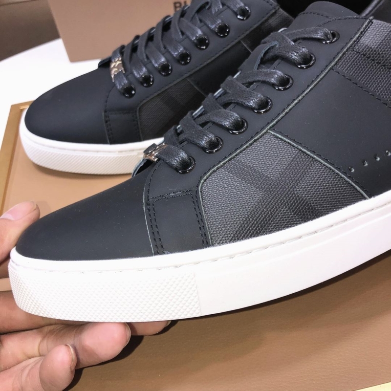 Burberry Sneakers